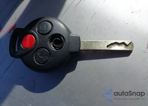 2008 Smart Fortwo Passion/Pure из США, поврежденный, VIN WMEEJ31X18K137076